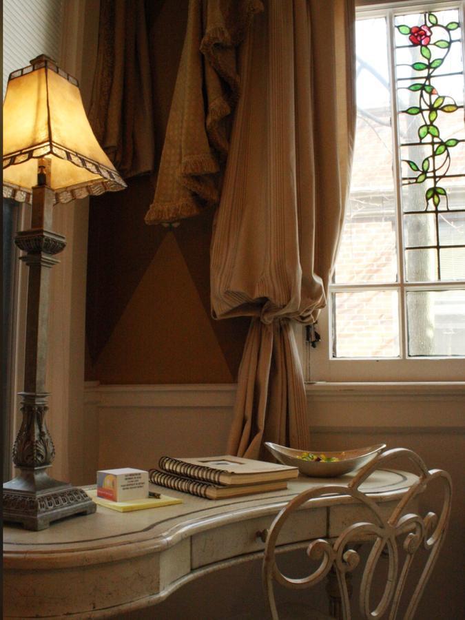 Gaslight Bed & Breakfast シンシナティ エクステリア 写真